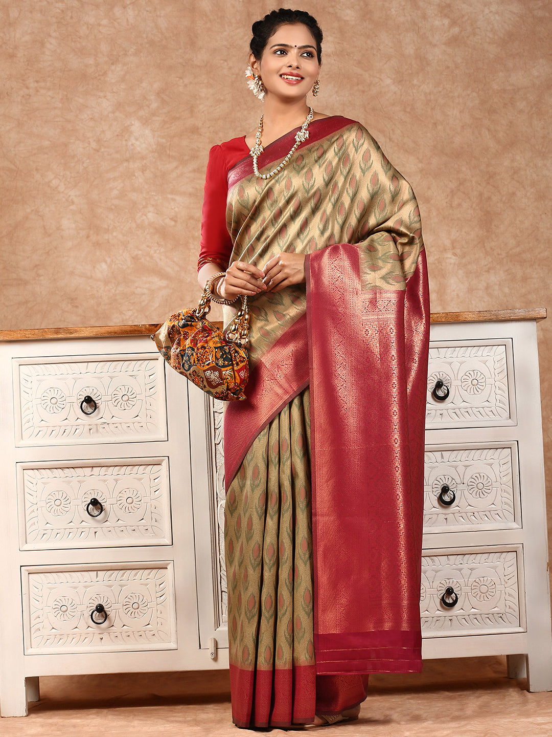 Women Semi Silk Saree Green SS163