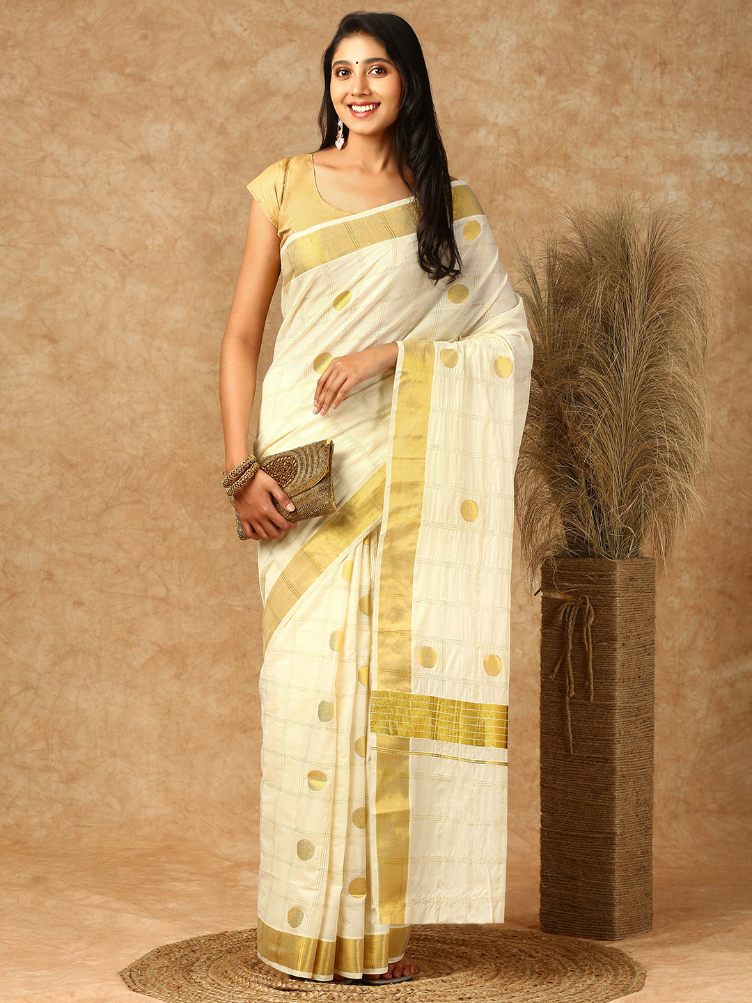 Women Kerala Cream Checked Saree KS136