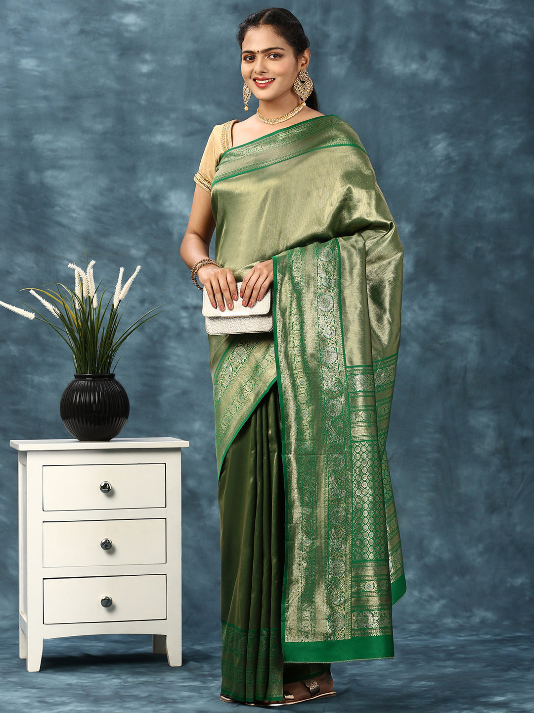 Womens Semi Silk Saree Green SS189