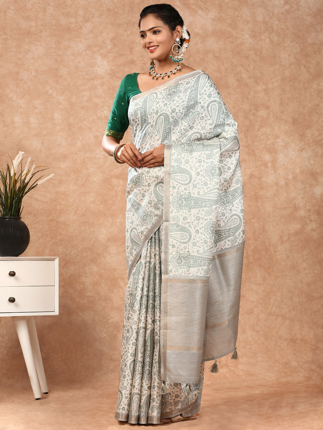 Women Semi Tussar Printed Saree ST156