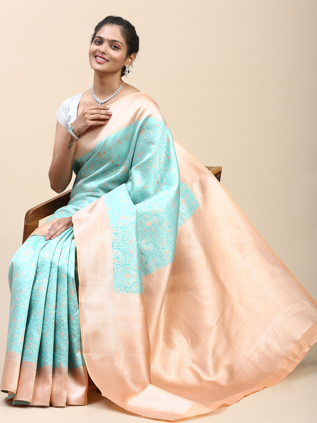 Women Semi Silk Saree Green SS295