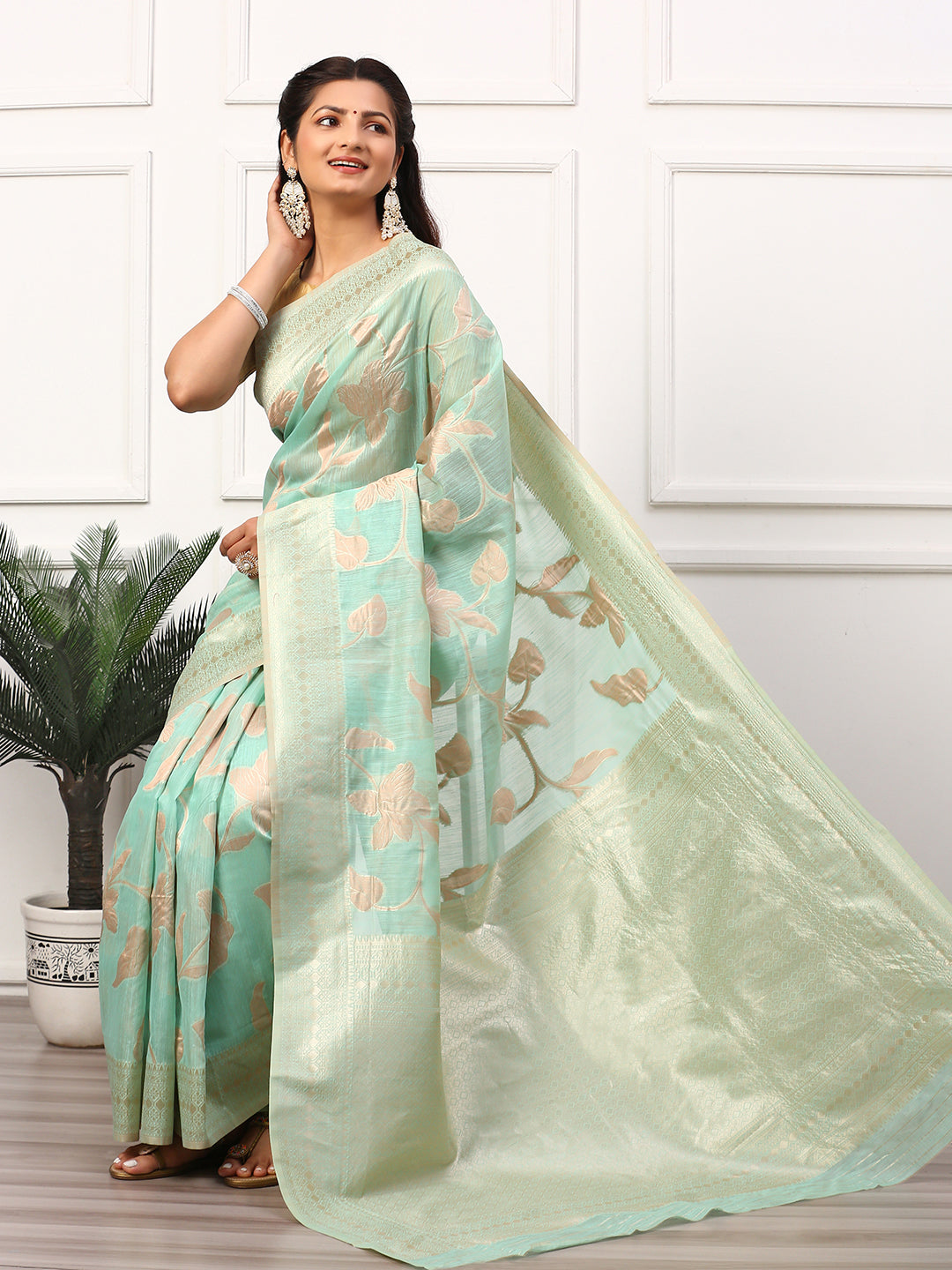 Women Semi Linen Weaving Saree Green SL133