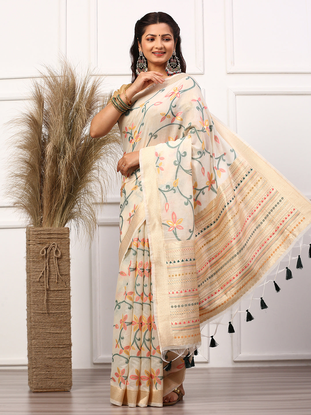 Womens Semi Silk Saree White SS238