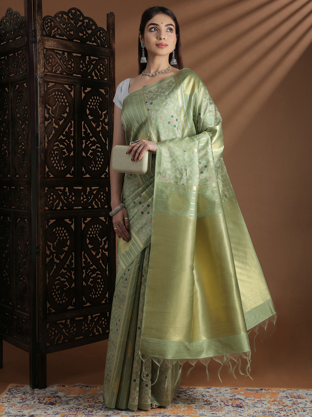 Women Semi Tussar Weaving Green Saree ST318