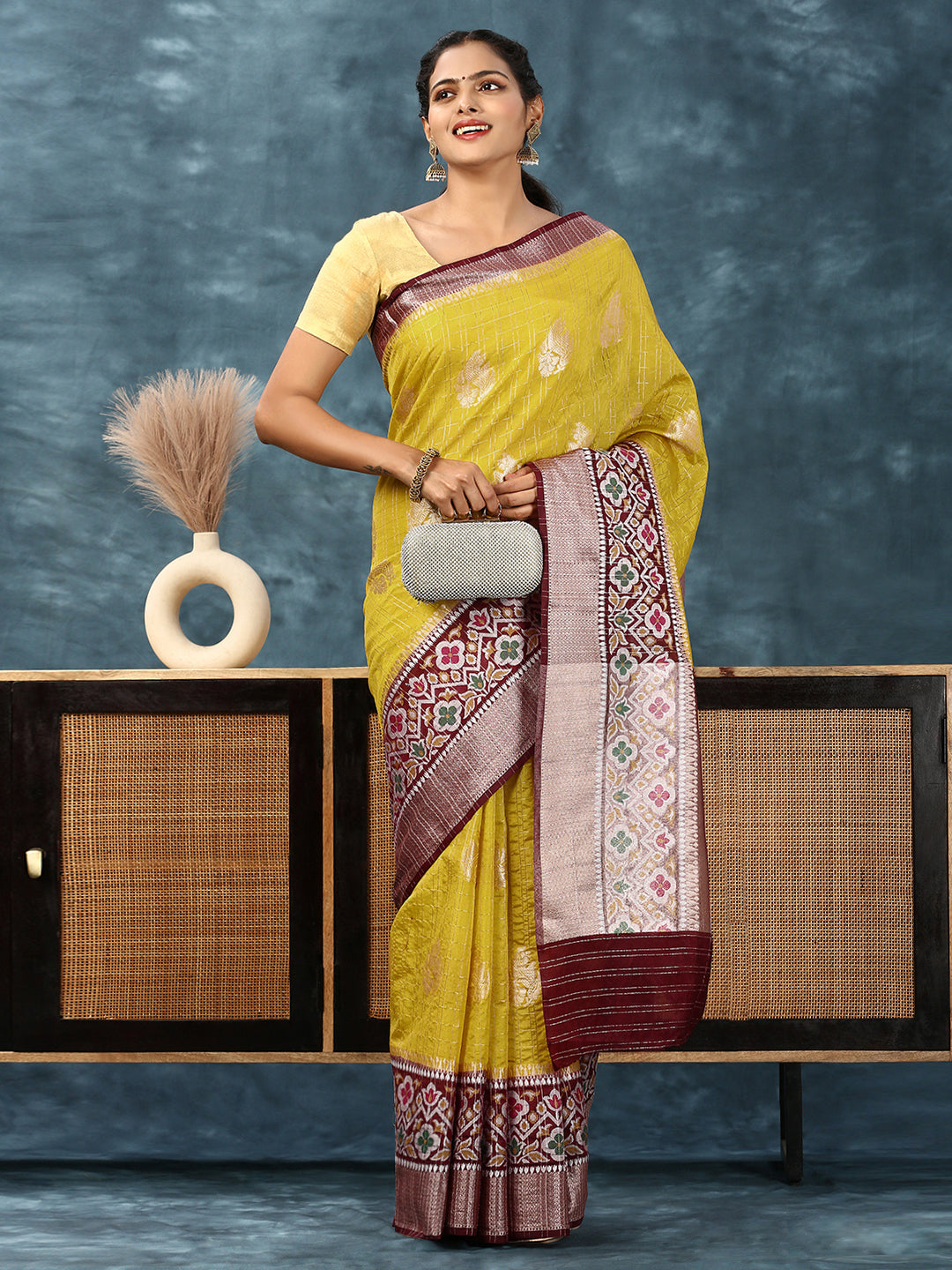 Women Semi Raw Silk Weaving Saree Yellow SRS77