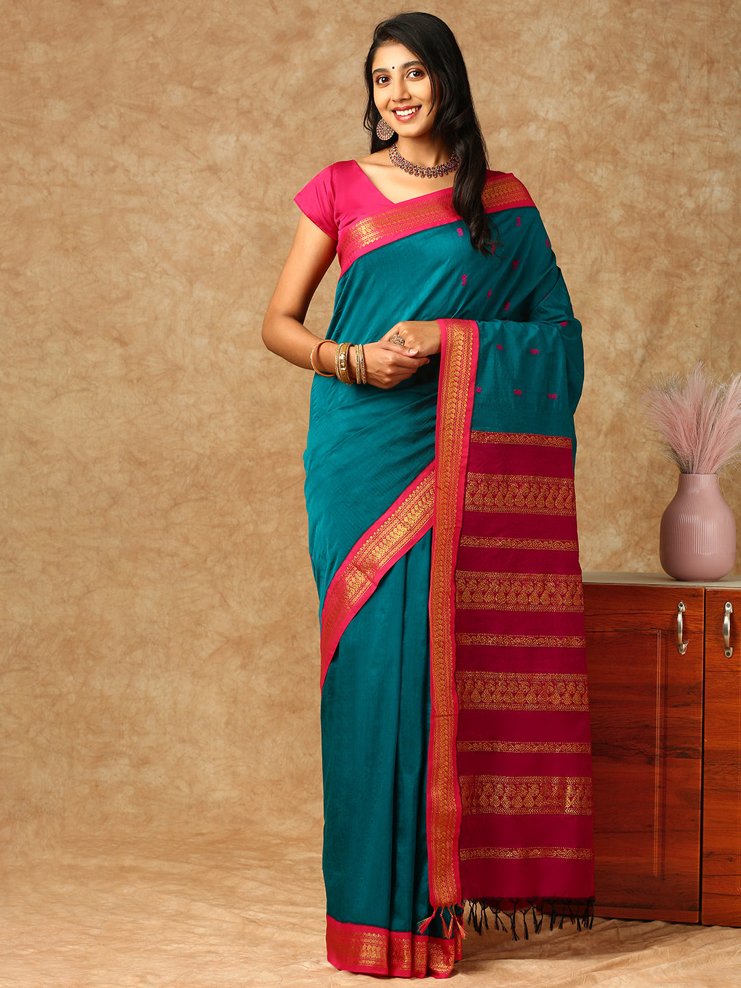 Women Kalyani Cotton Saree Green PCS118