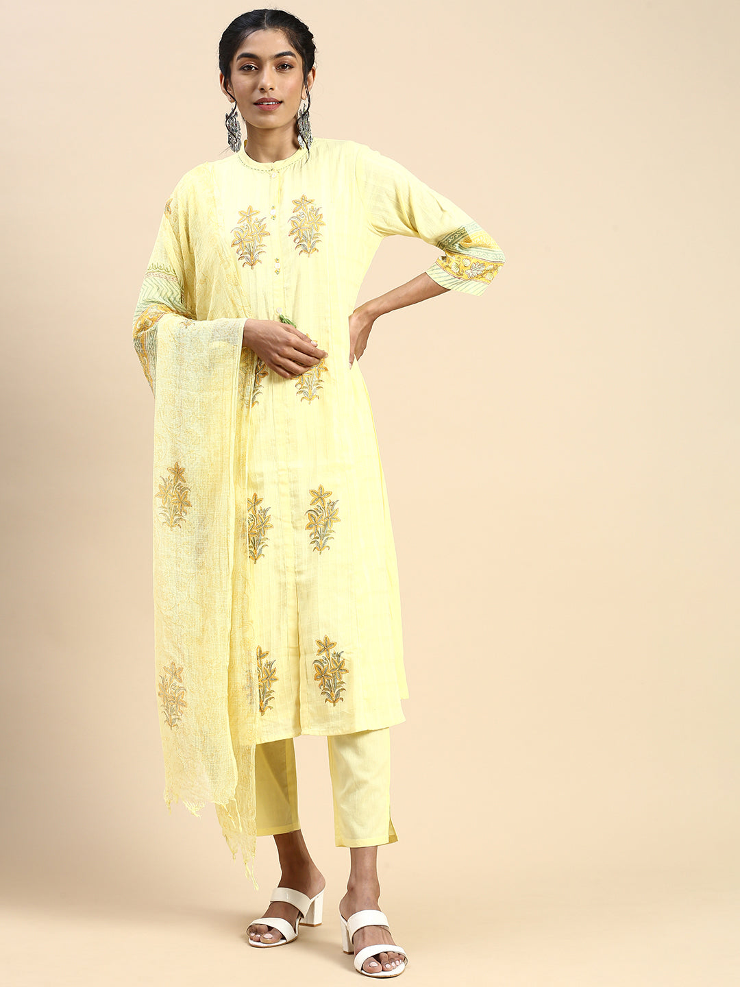 Women Cotton Yellow Collar Neck Straight Cut Print & Embroidered Kurti Set PKS16