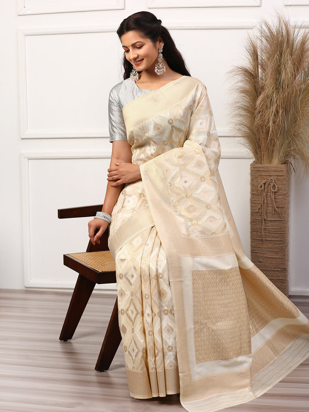 Women Semi Linen Weaving Saree White SL131