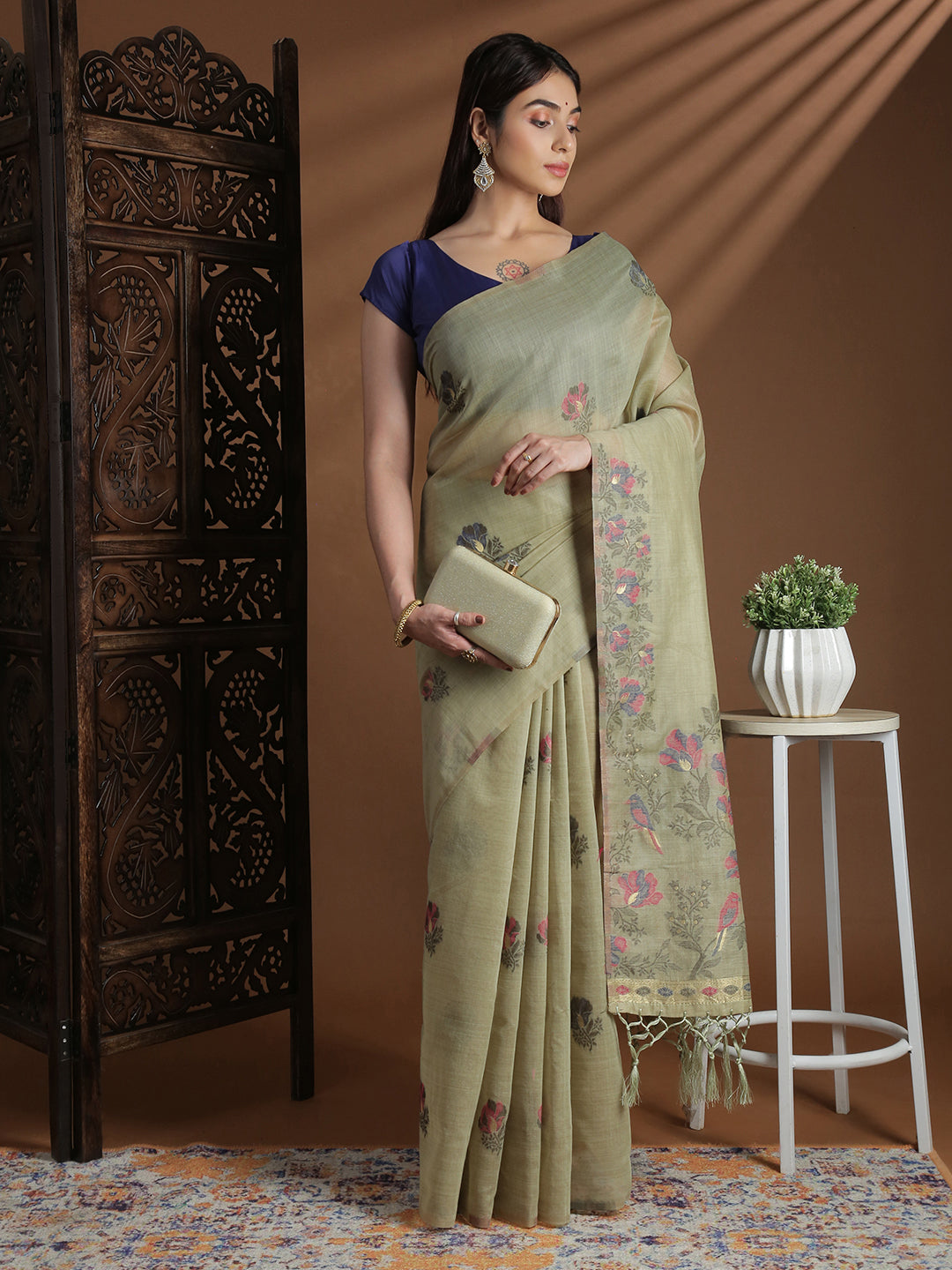 Women Green Cotton Weaving Saree PCS248