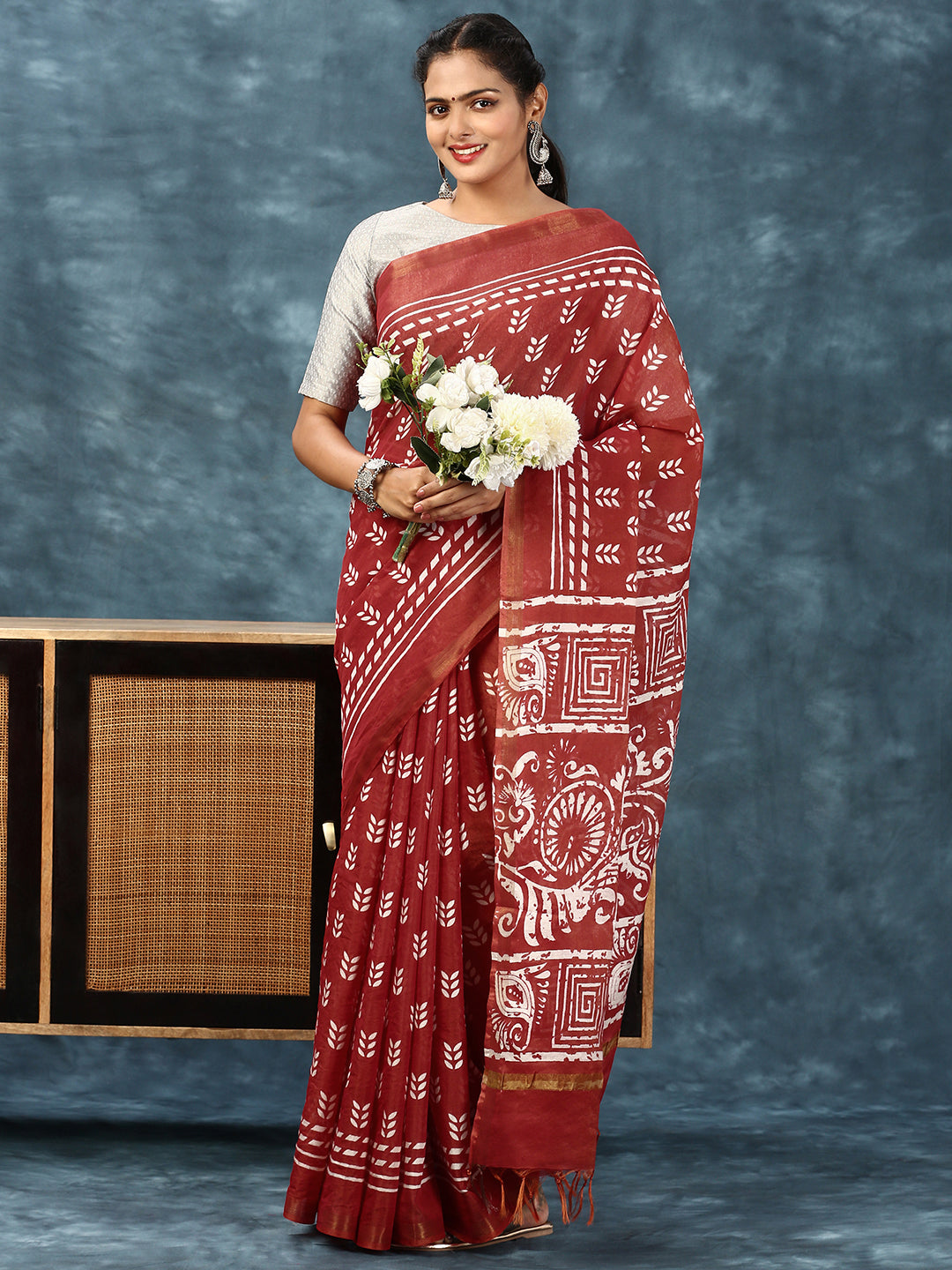 Women Semi Tussar Printed Saree Red ST145