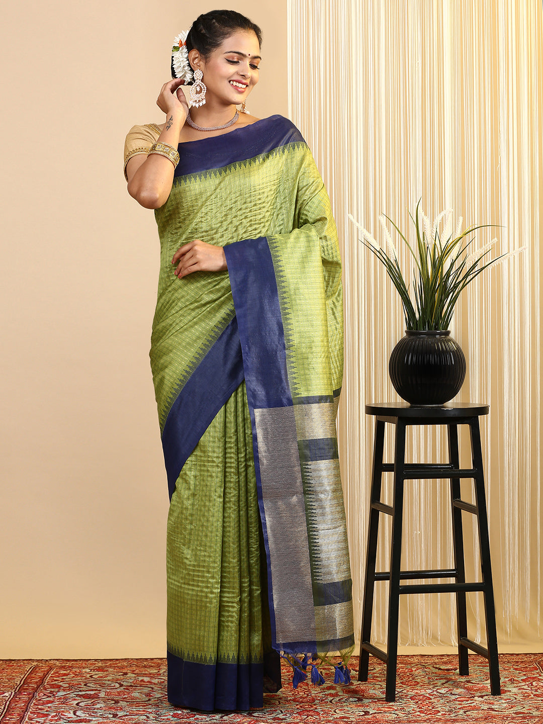 Womens Semi Tussar Weaving Saree Green ST183