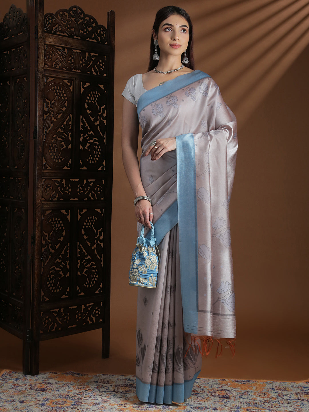 Women Semi Tussar Weaving Grey Saree ST319