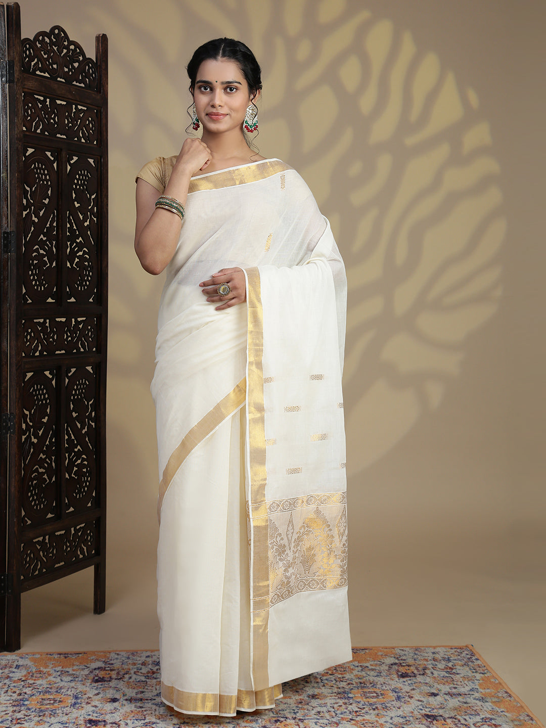 Women Traditional Kerala Cream Saree KS238