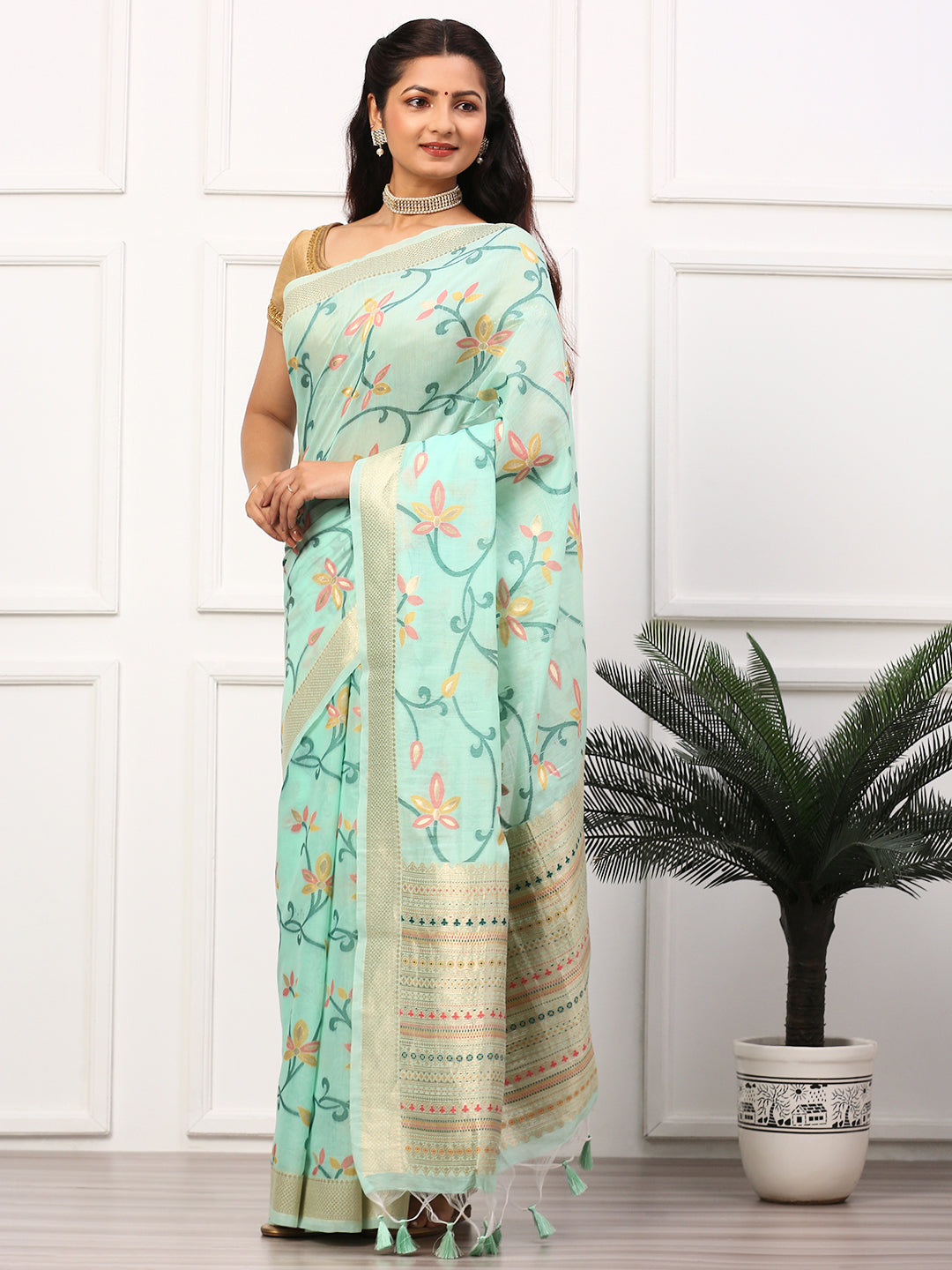 Women Semi Silk Saree Green SS237