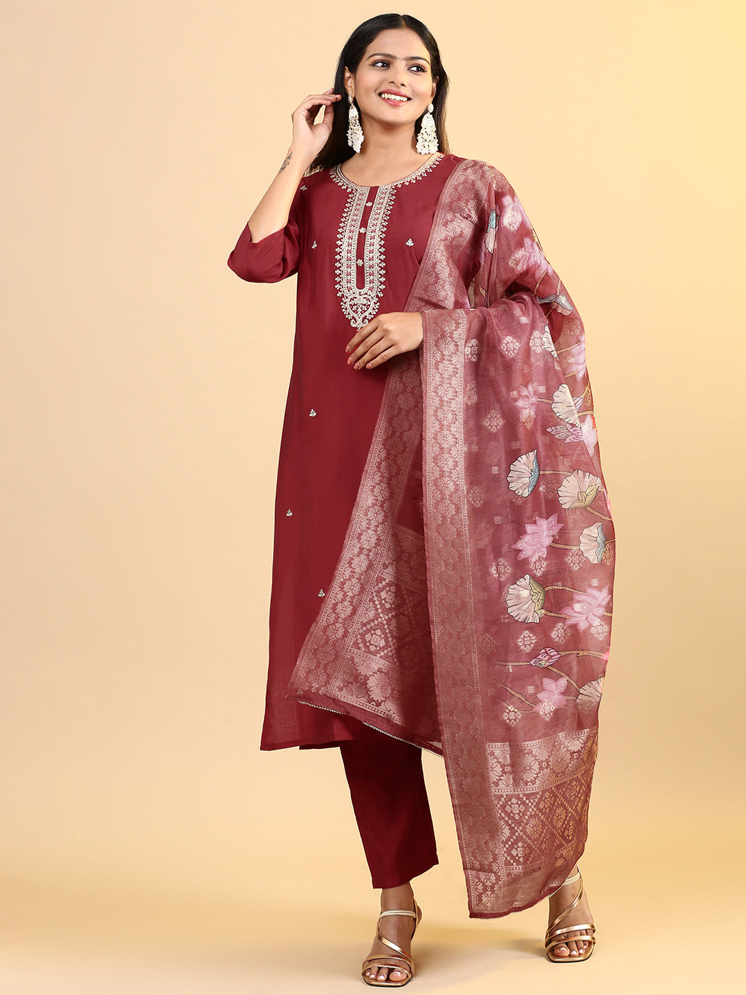 Women Cotton Embroidered Kurti Sets Red EKS17