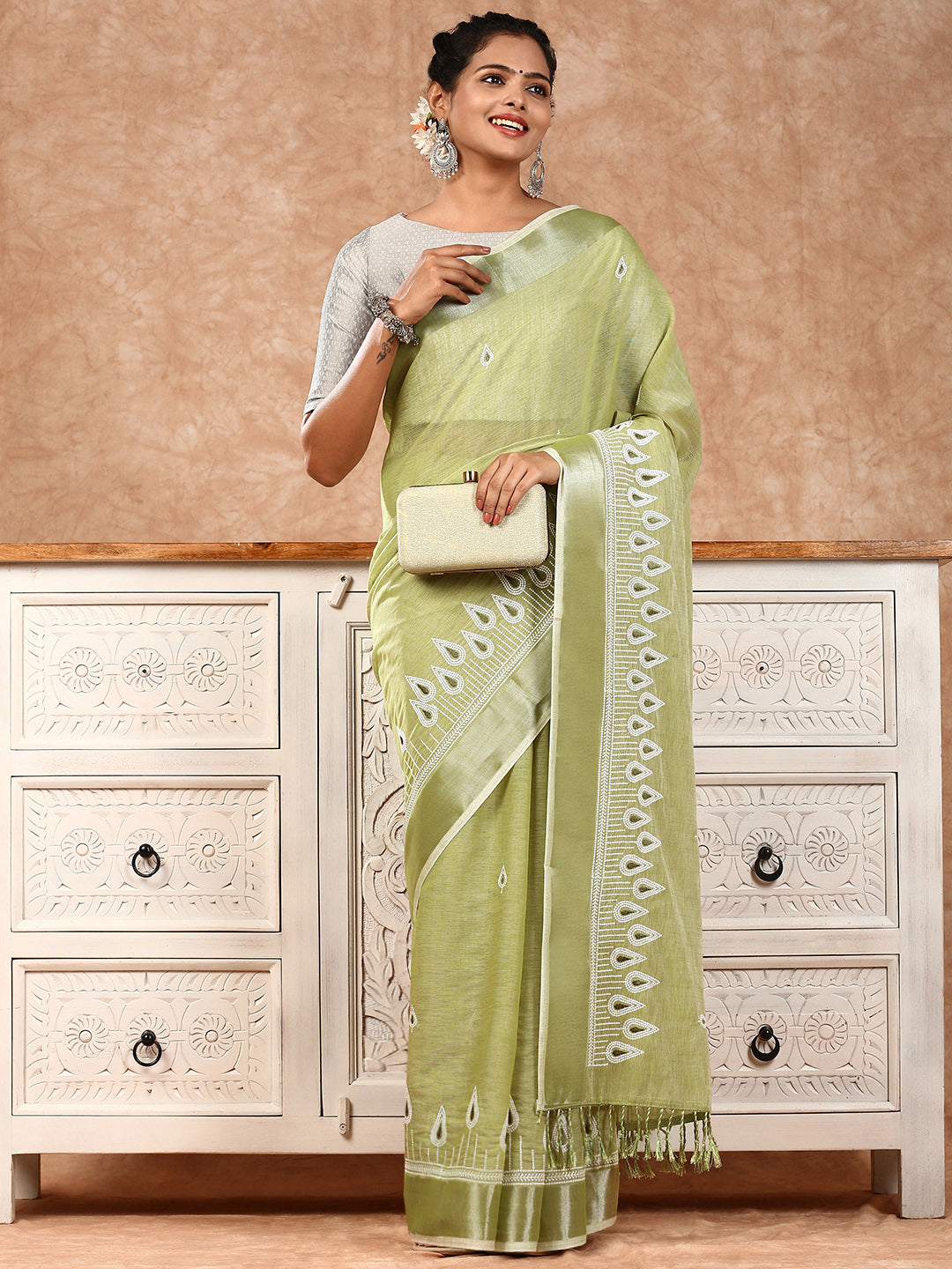 Womens Semi Silk Saree Green SS162