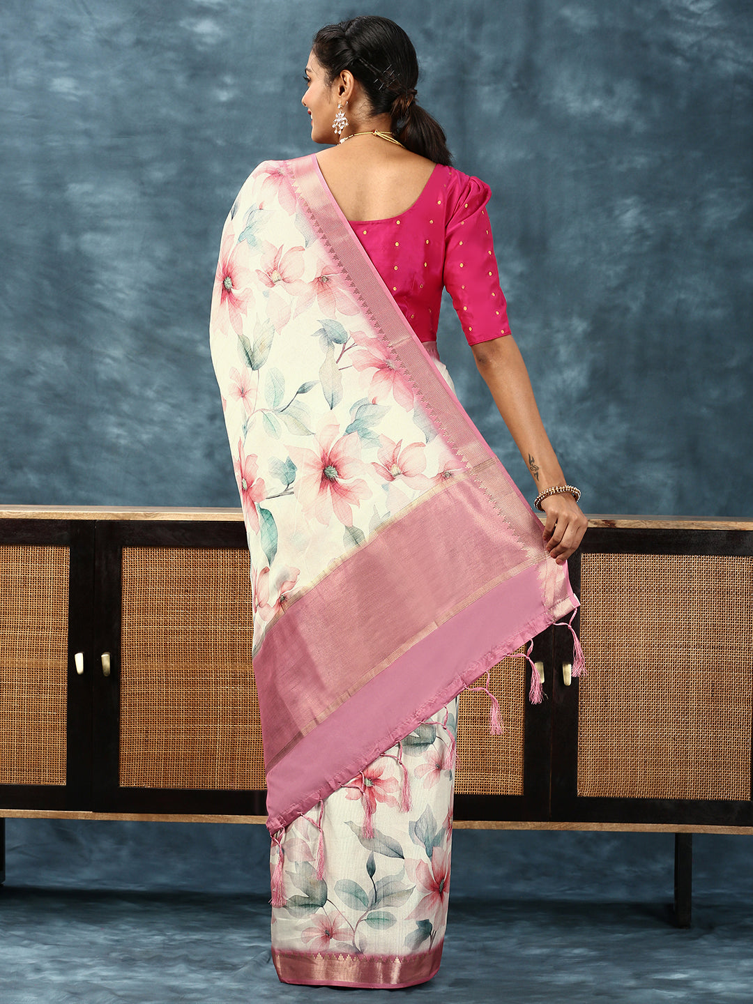 Womens Semi Tussar Weaving Saree Pink ST158