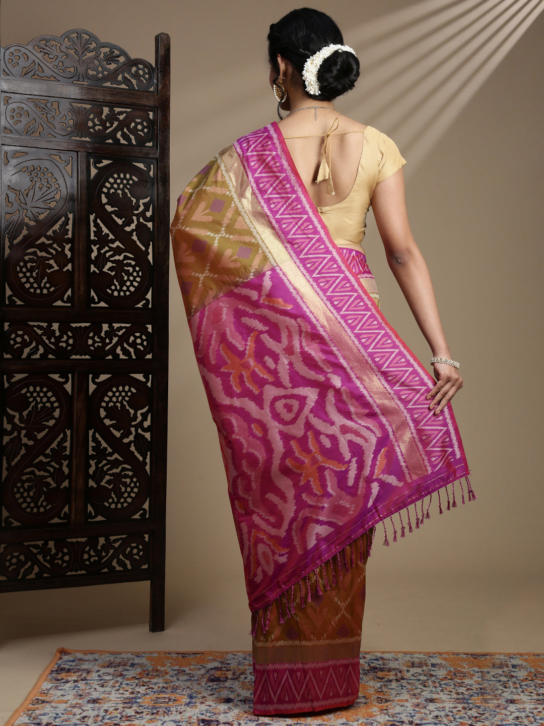 Women Mustard Soft Silk Saree SS394