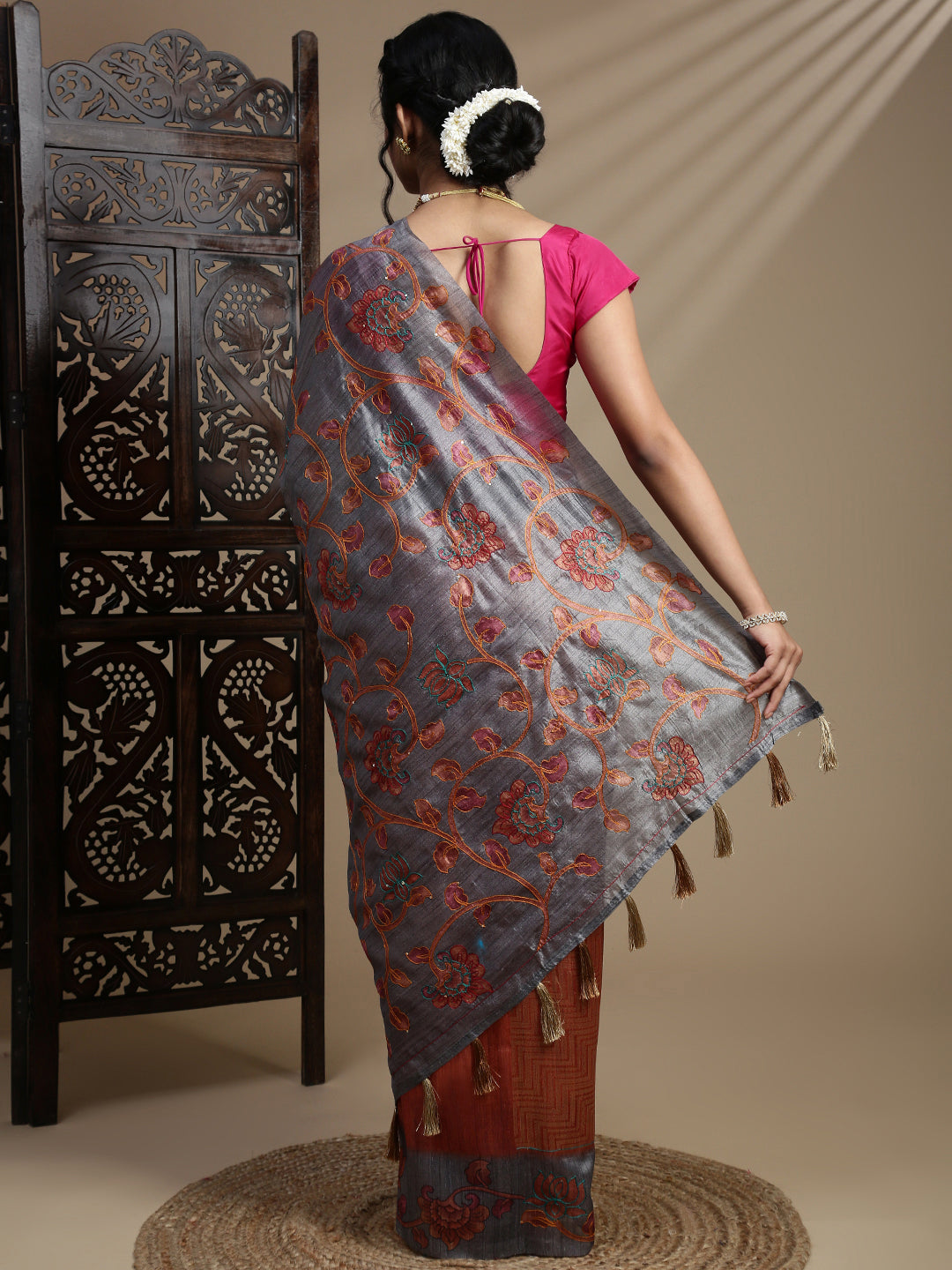 Women Grey Semi Raw Silk Embroidered Saree SRS109