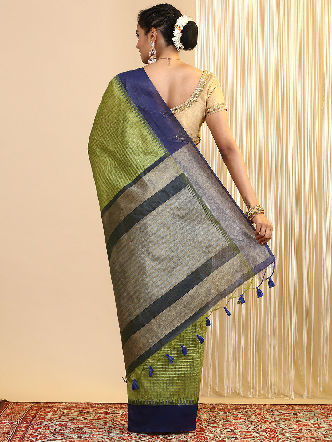 Womens Semi Tussar Weaving Saree Green ST183