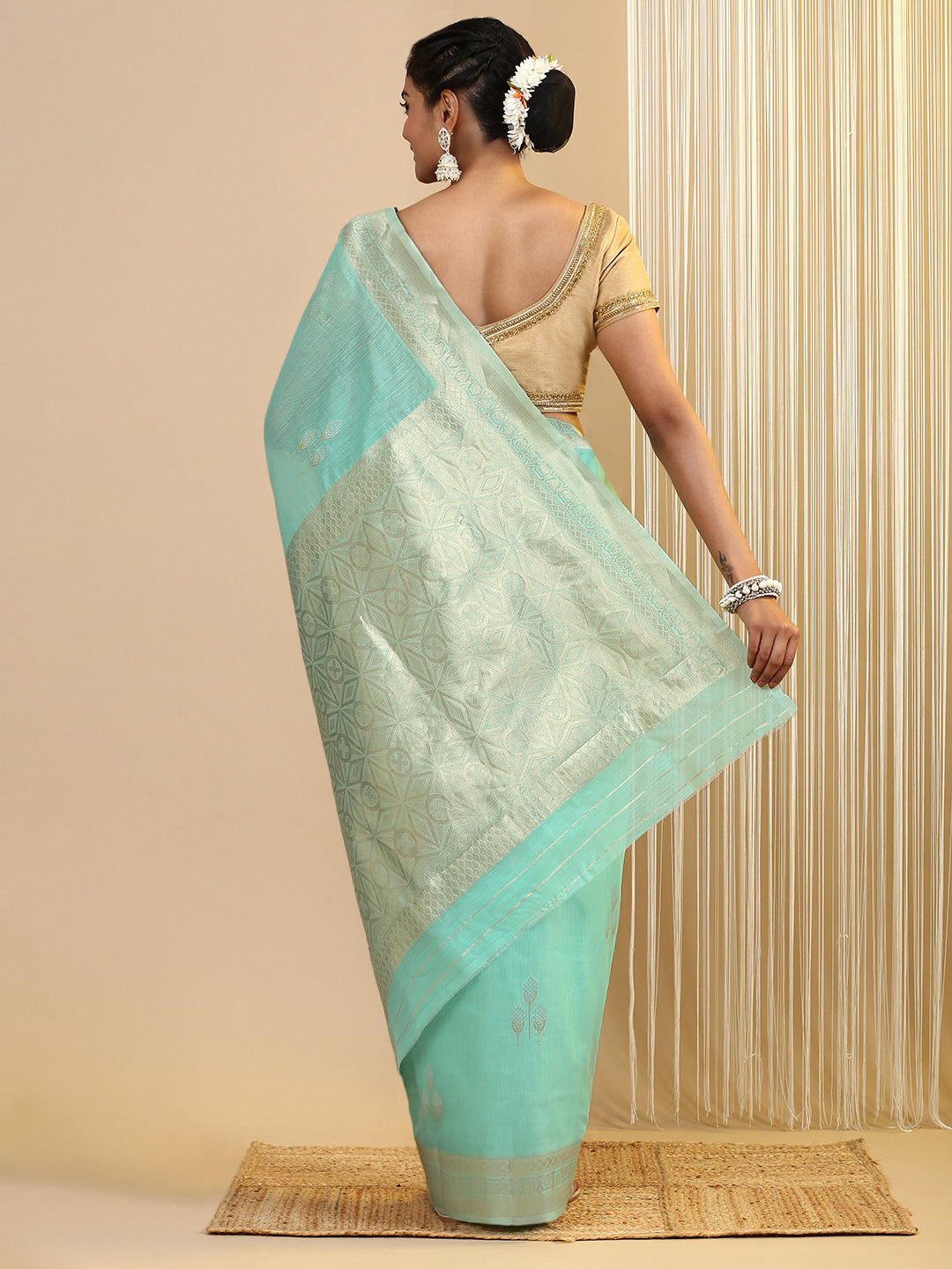 Women Semi Linen Weaving Saree Green SL142