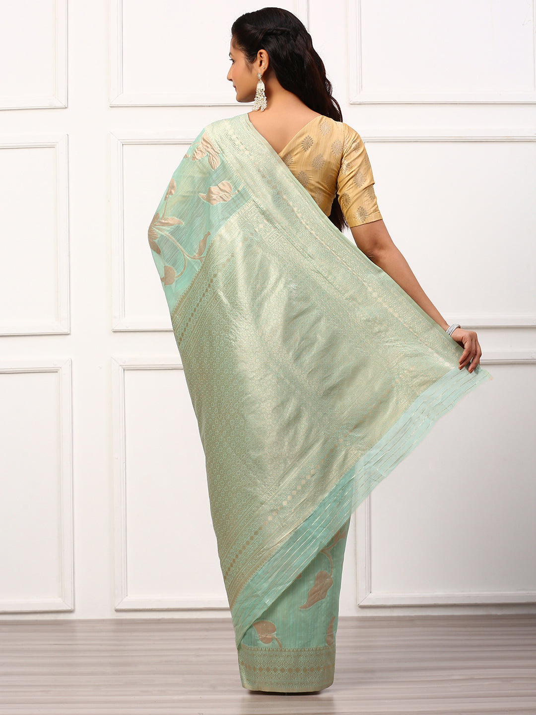 Women Semi Linen Weaving Saree Green SL133