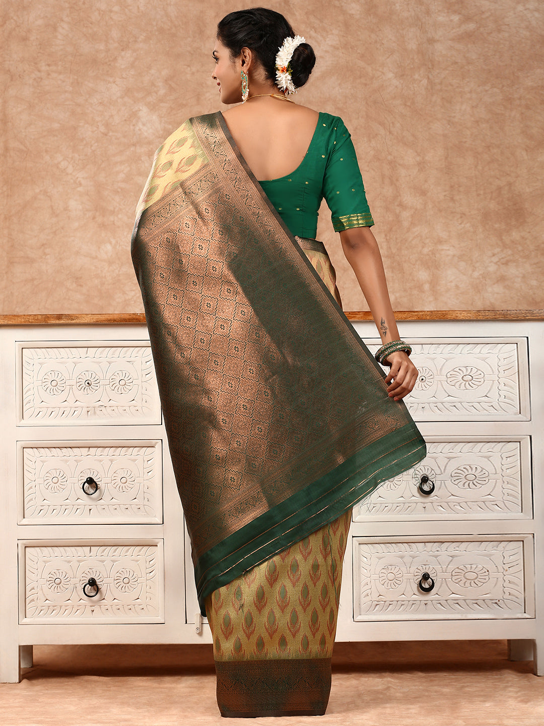 Women Semi Silk Saree Green SS188