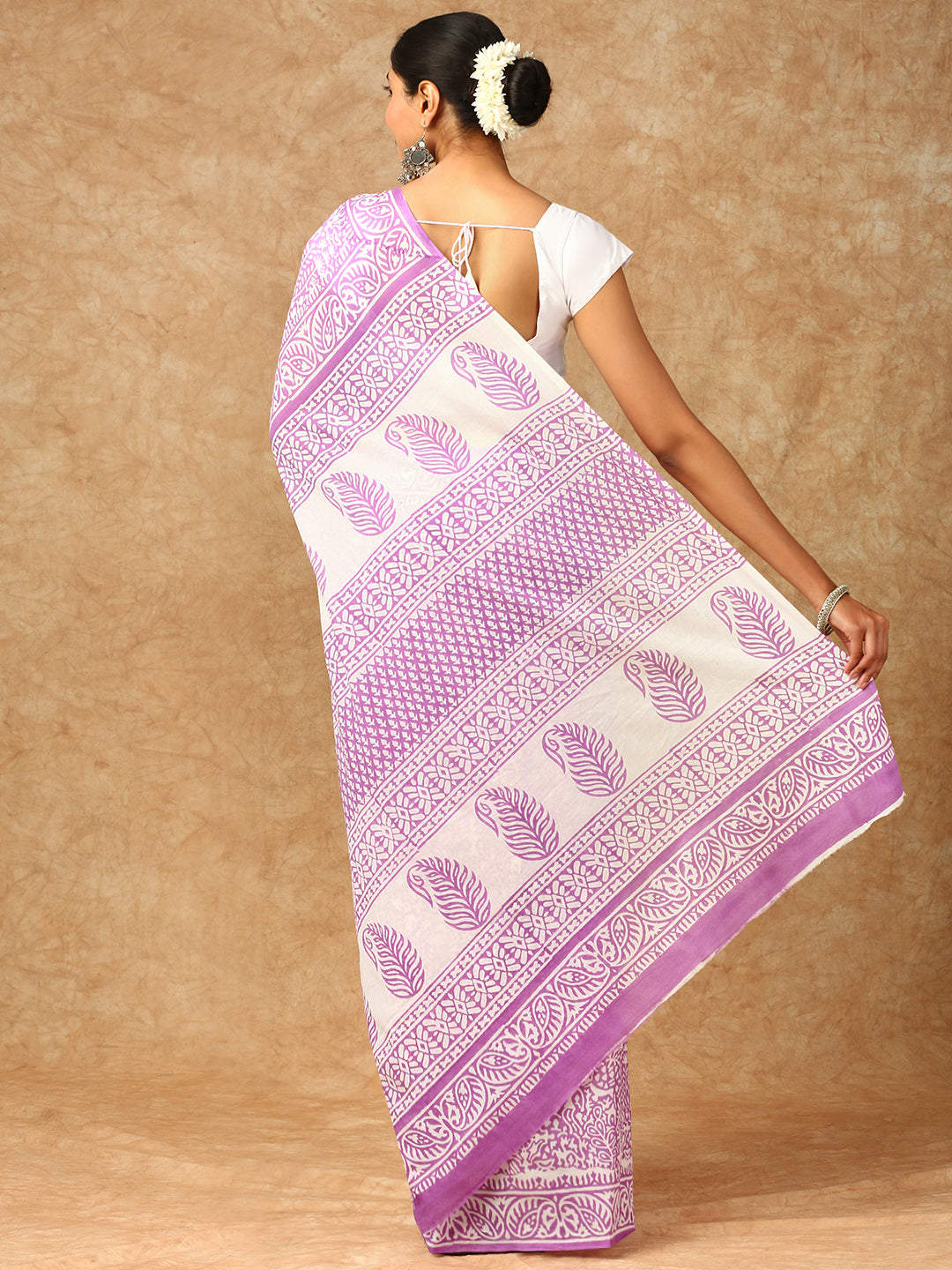 Women Premium Cotton Saree Lavender PCS130