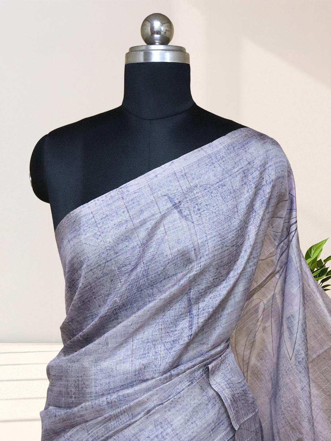 Women Light Lavender Semi Tussar Printed Saree ST310