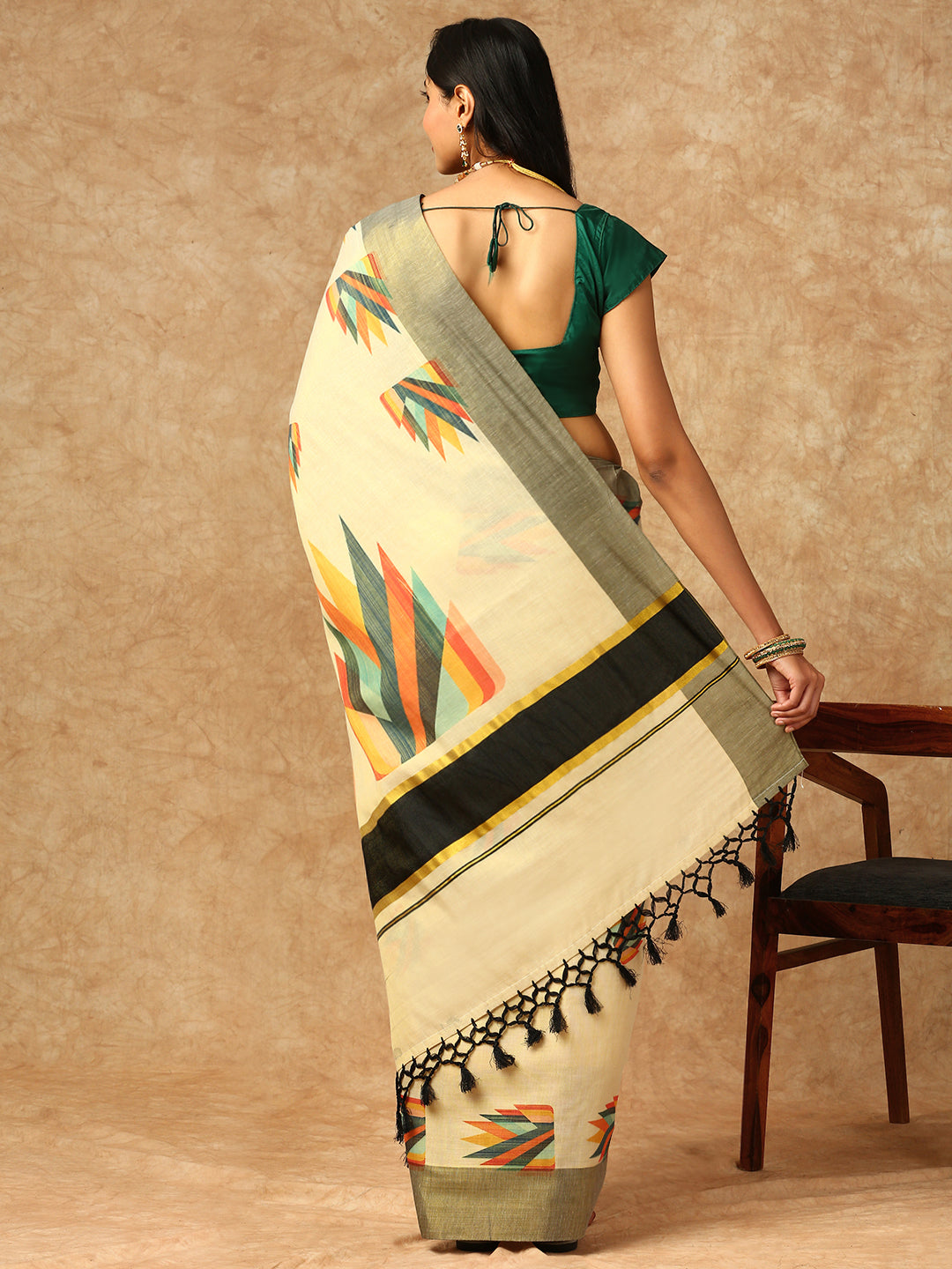 Women Kerala Cream Printed Saree KS145