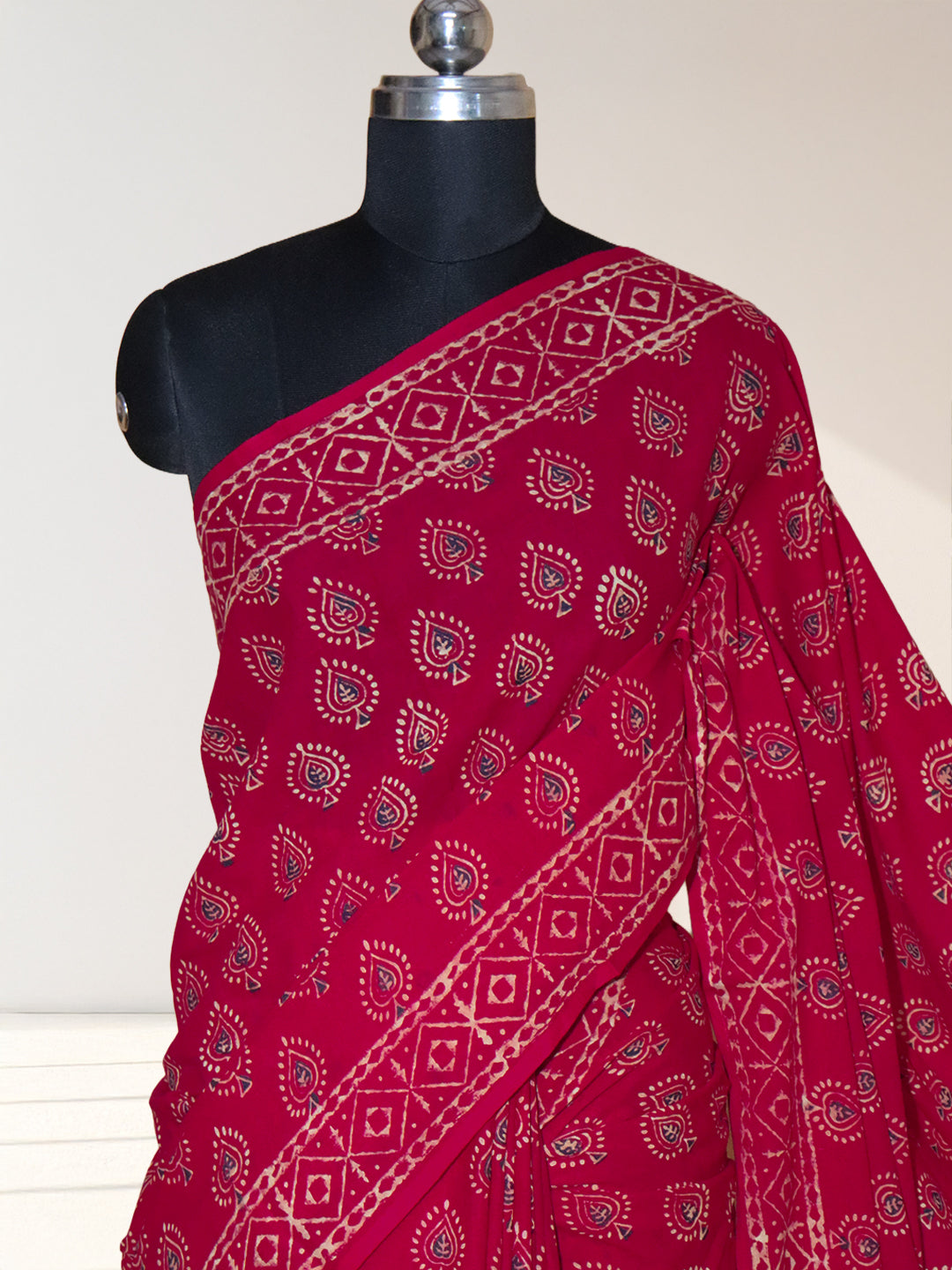 Women Cherry Red Soft Cotton Printed Saree SCS167