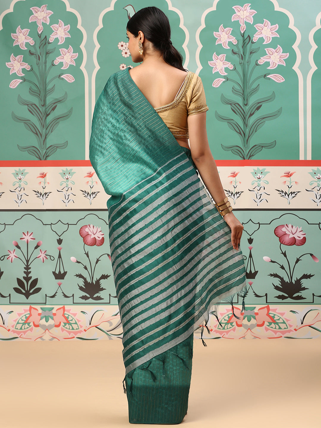 Women Semi Raw Silk Weaving Saree Green SRS68