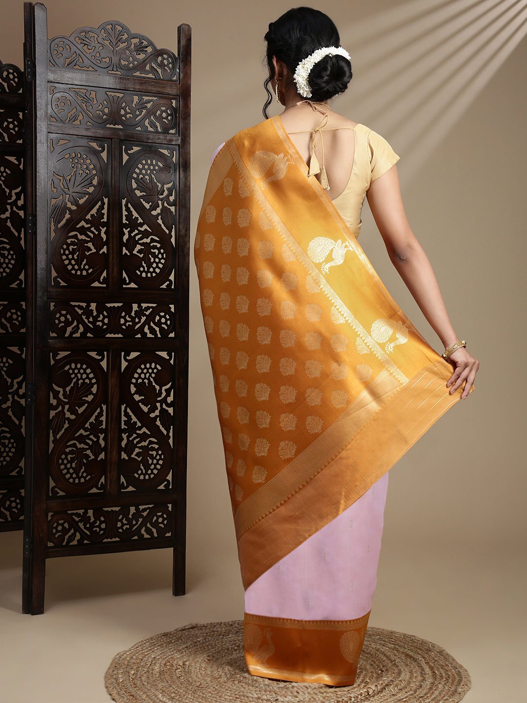 Women Light Pink Soft Silk Saree SS382