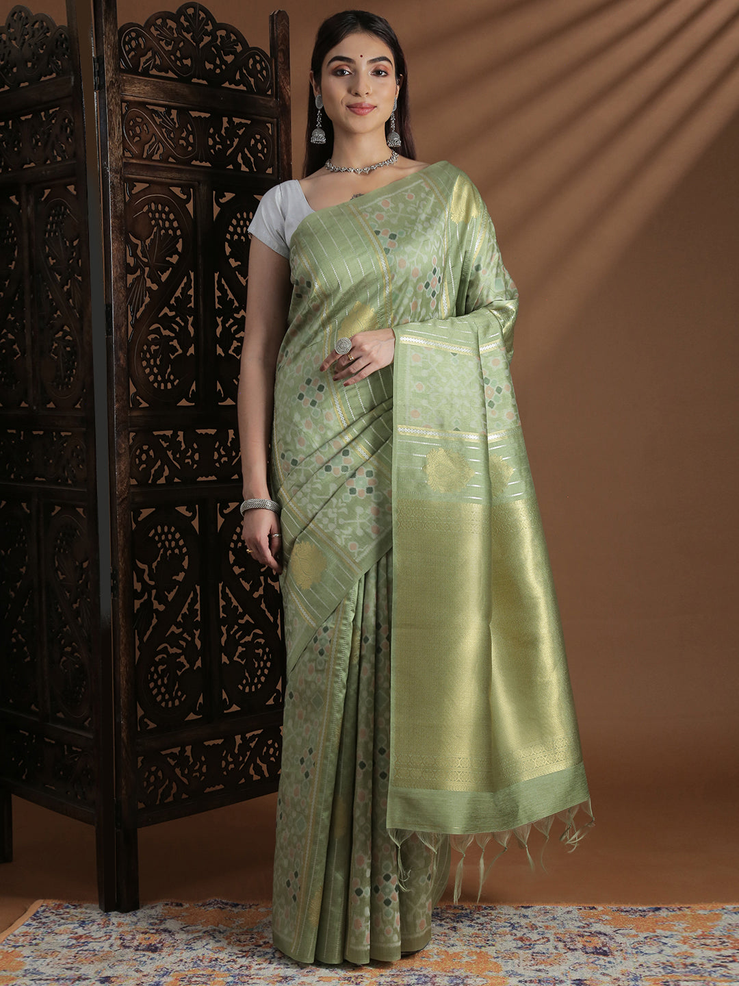 Women Semi Tussar Weaving Green Saree ST318