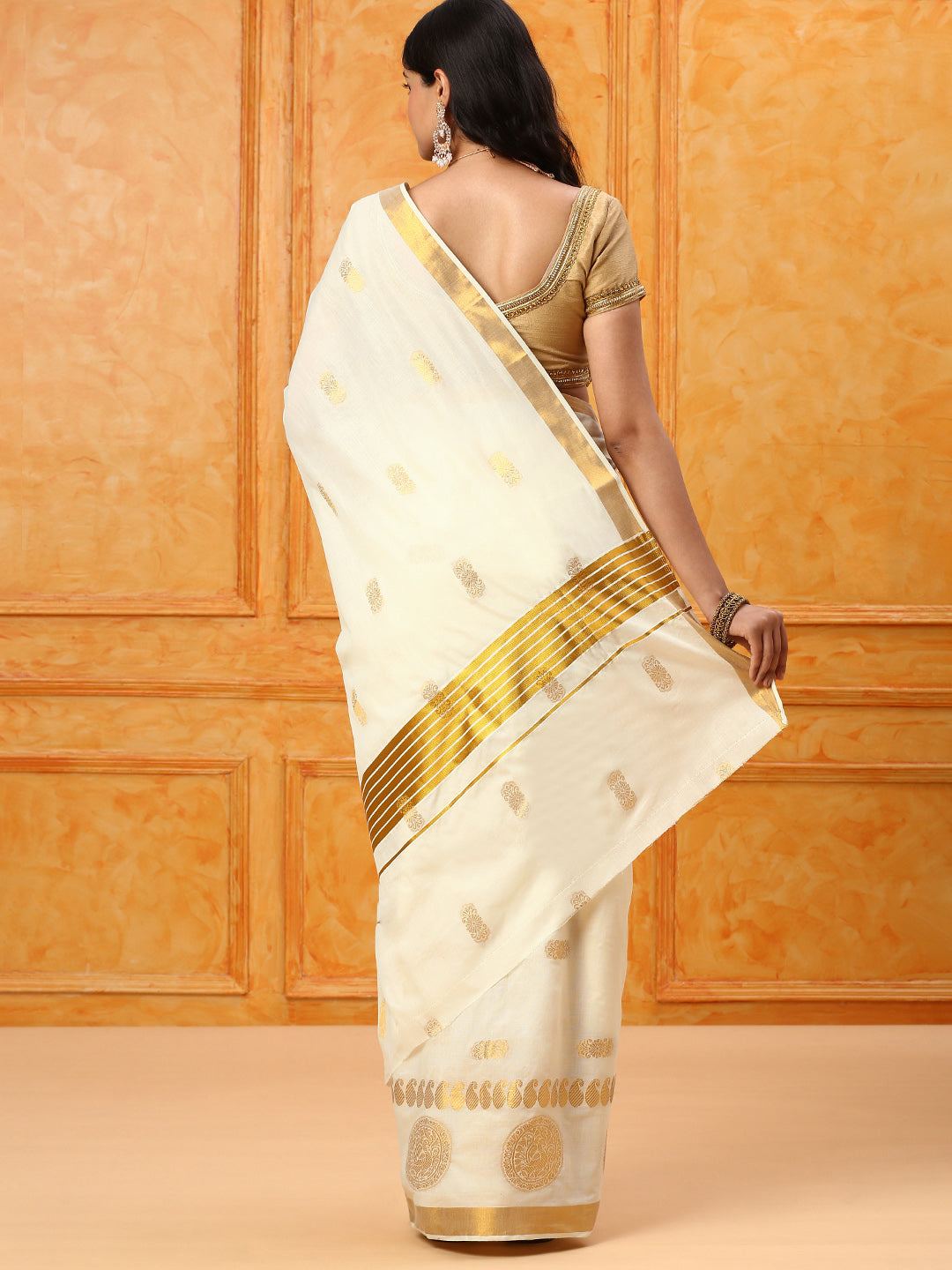 Kerala Cream Gold Jari Weaving Saree KS105