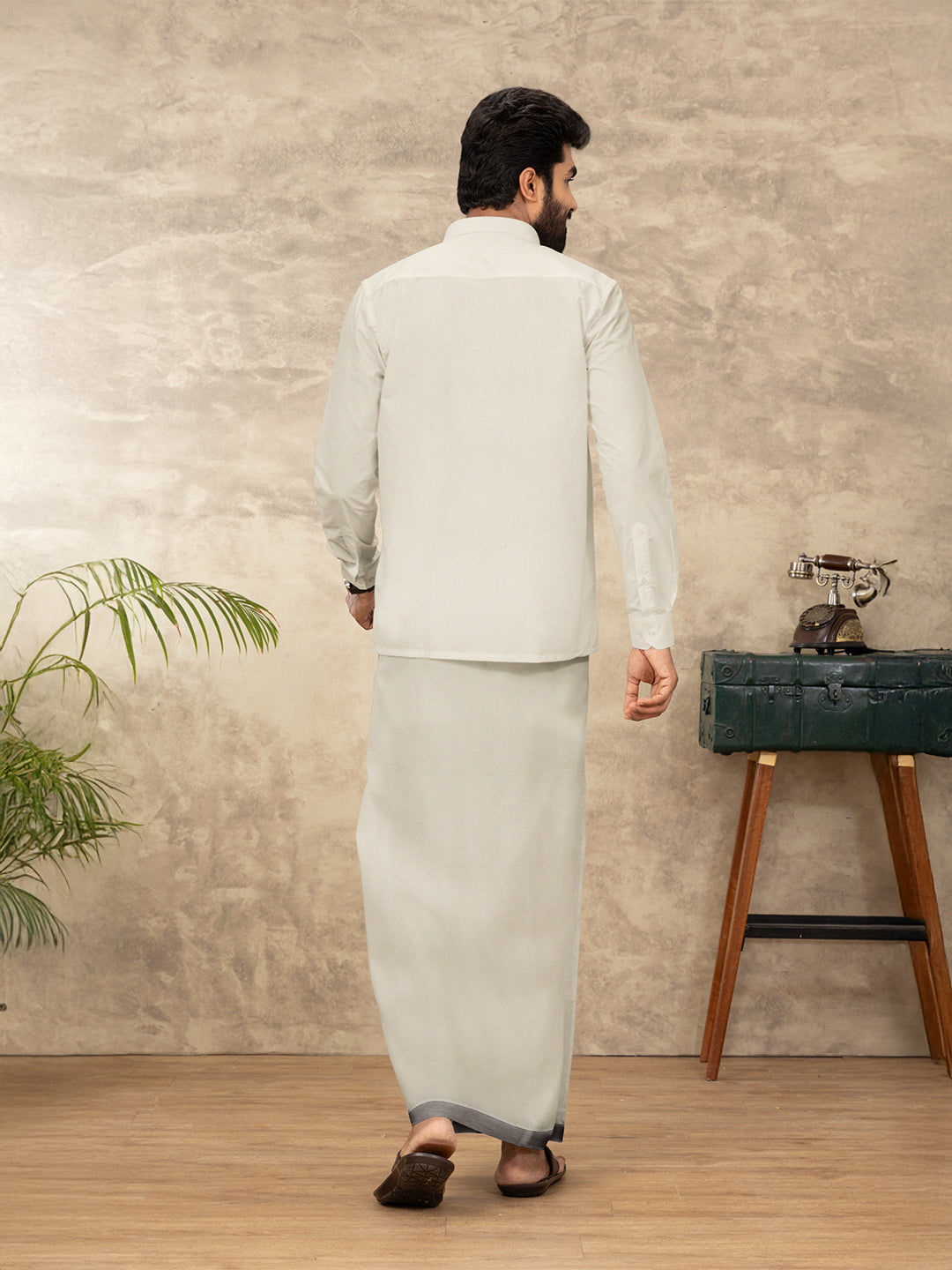 Men Kora Cotton Double Layer Dhoti with Fancy Border EF02