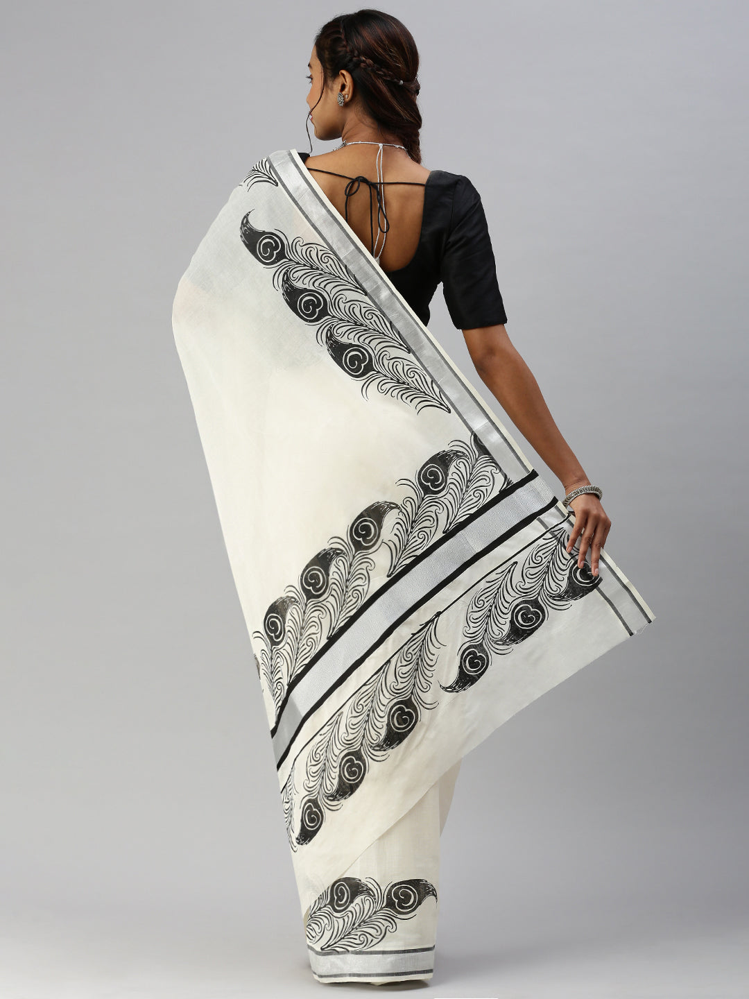 Buy Cream with Black Georgette Saree With Georgette Blouse Online -  SARV0921 | Andaaz Fashion