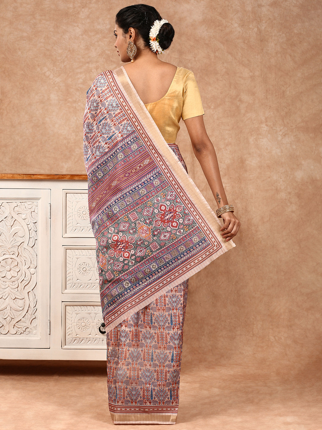 Women Semi Silk Print Saree Peach SS181