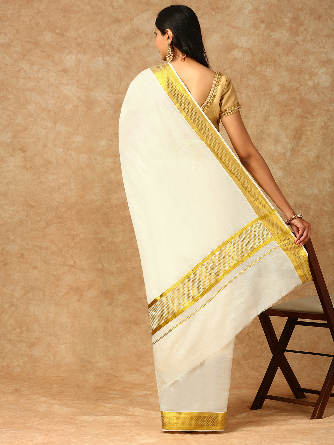 Kerala Cream Saree with Gold Jari Border KS137