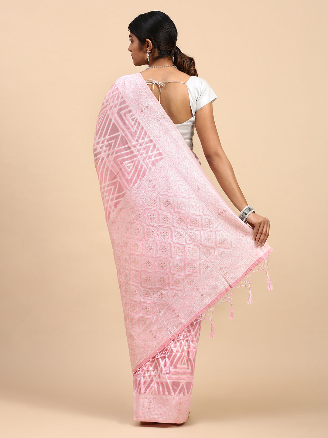 Women Semi Cotton Printed Saree Light Pink SCS111