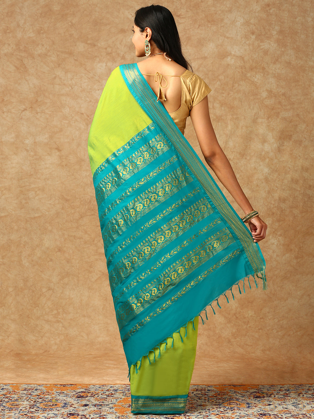 Women Kalyani Cotton Saree Green PCS126