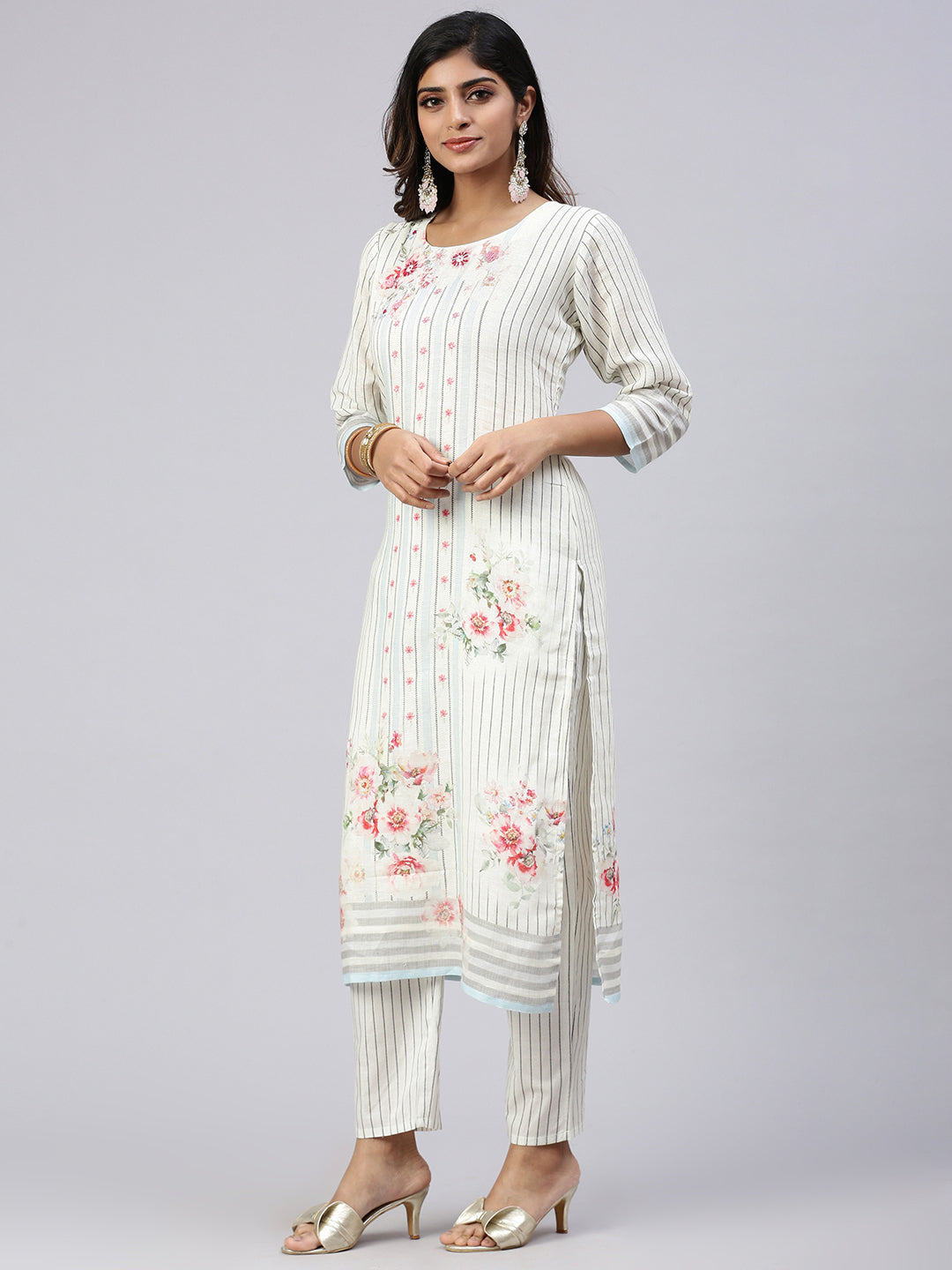 Women Cotton Embroidered Kurti Sets White EKS32