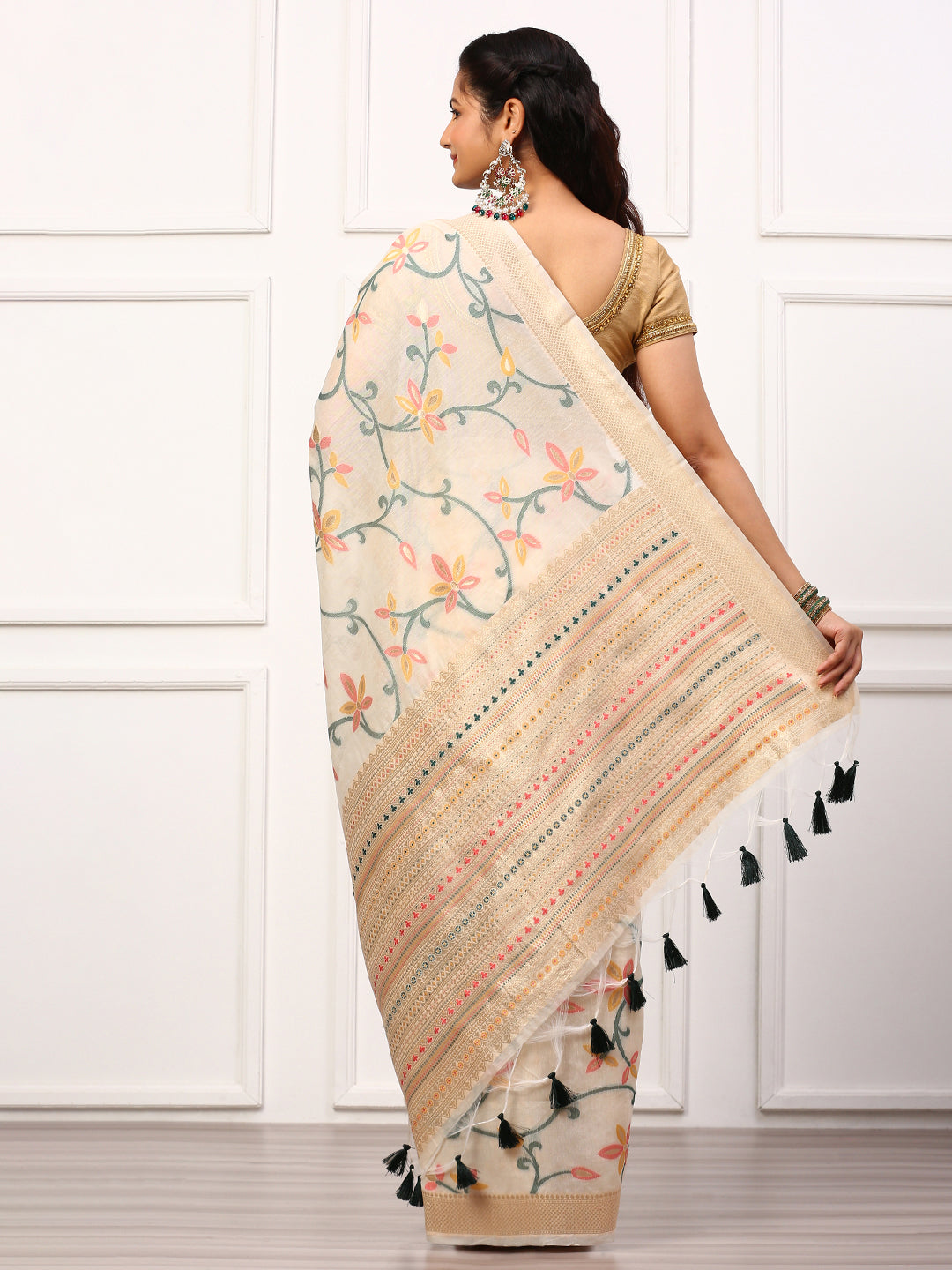 Women Semi Silk Saree White SS238