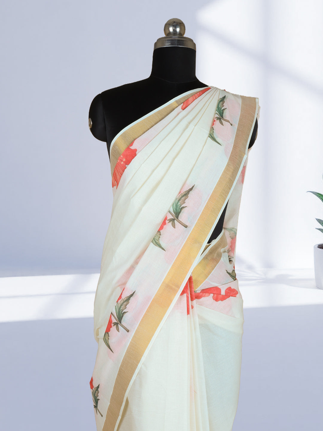 Women Kerala Cream Flower Design with Gold Border Saree KS208
