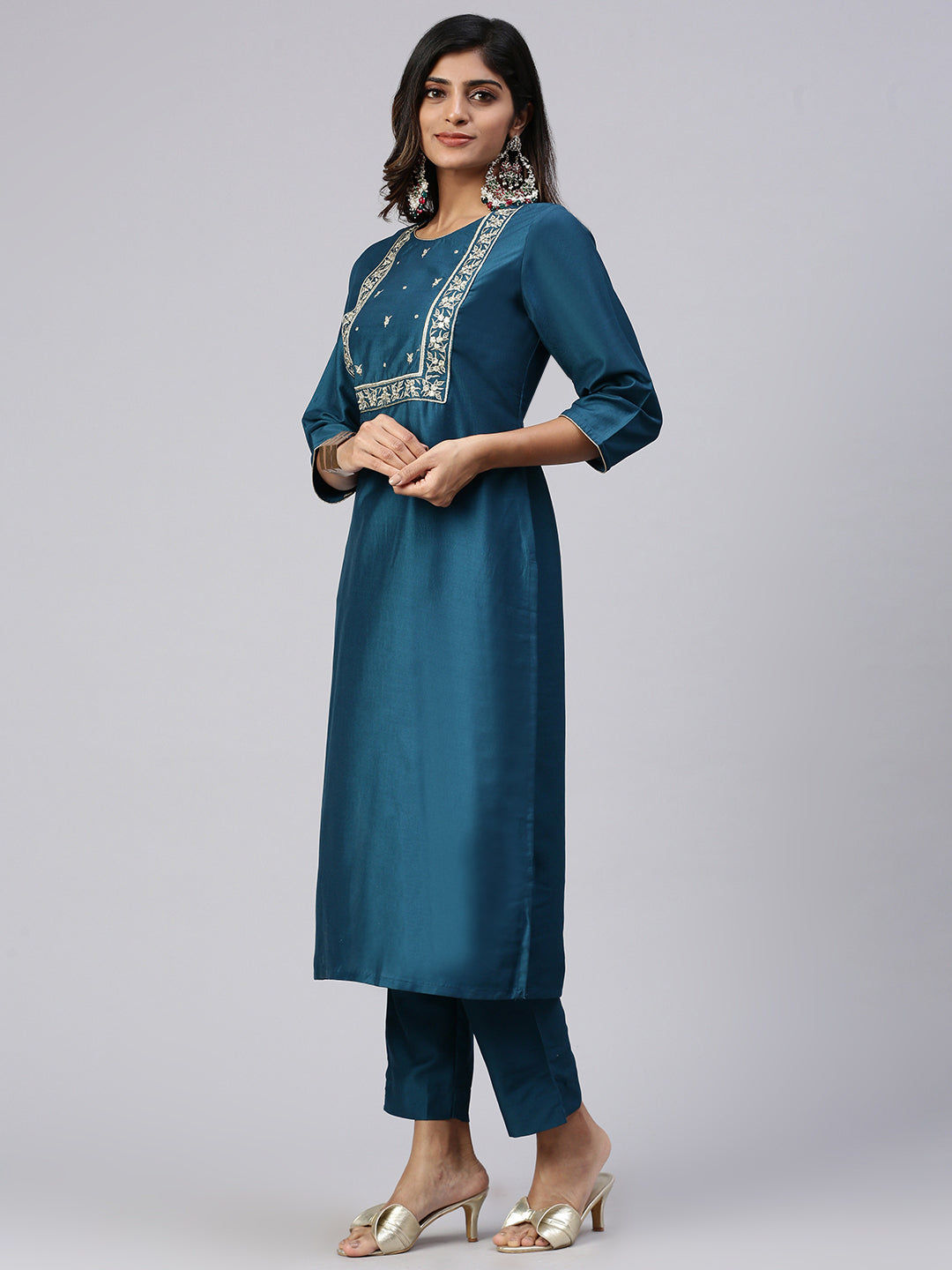 Women Cotton Embroidered Kurti Sets Green EKS31