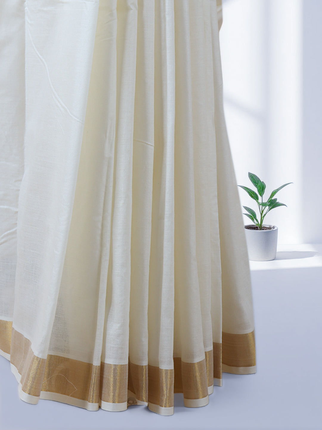 Women Traditional Kerala Cream Saree with Embroidery Design KS204