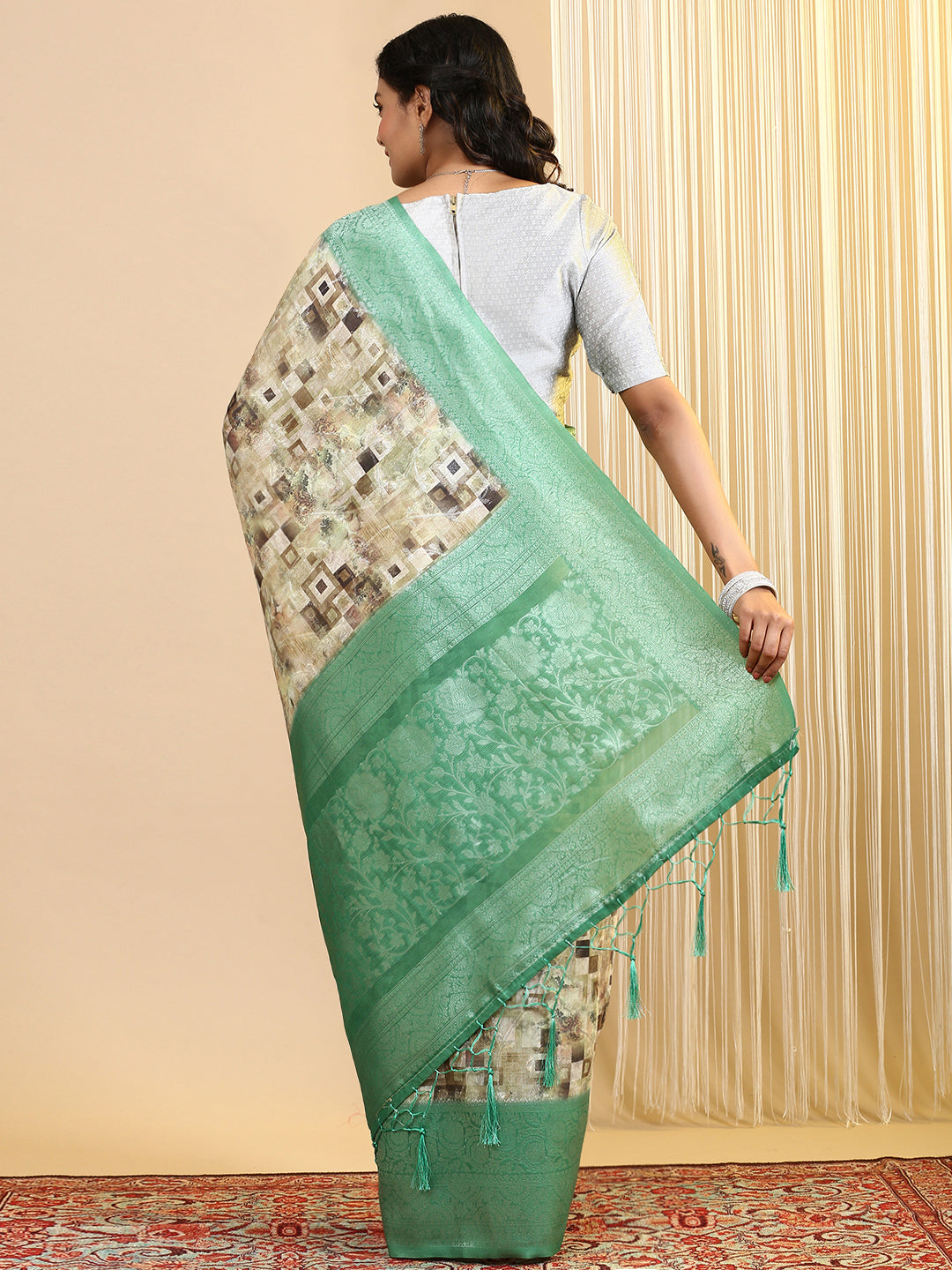 Women Semi Cotton Printed Saree Green SCS103