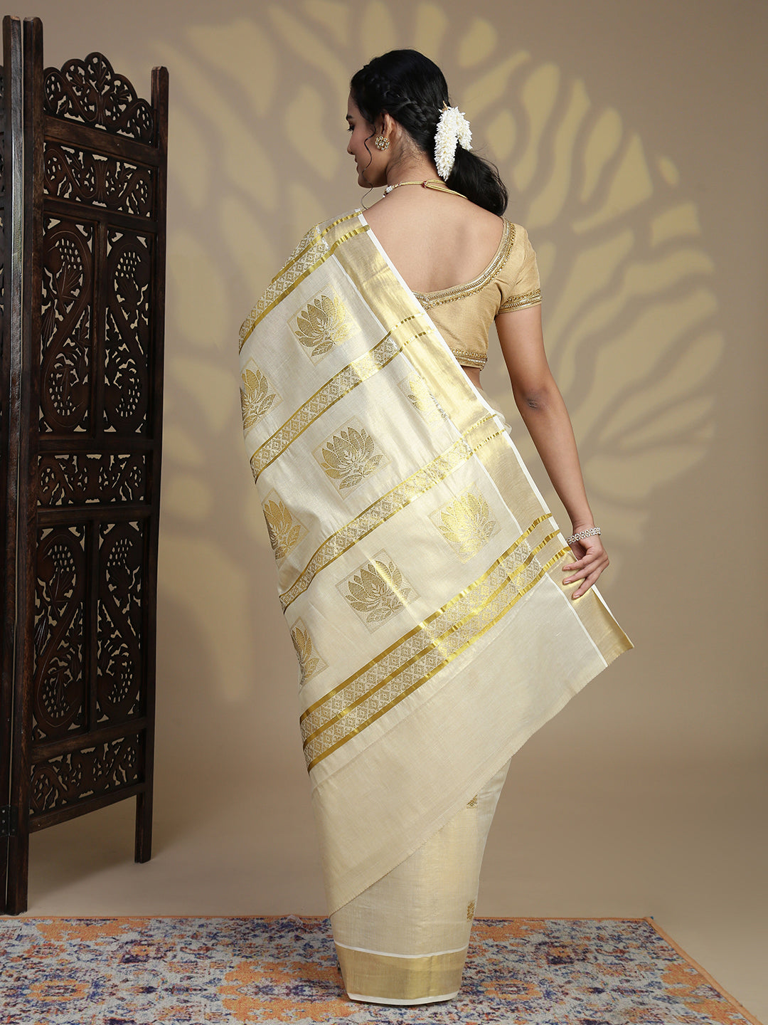 Women Traditional Kerala Tissue Gold Saree KS230