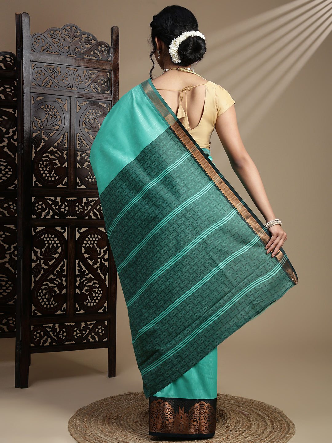 Women Green Art Silk Saree ASS124