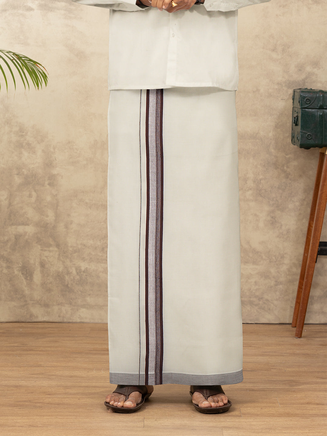 Men Kora Cotton Double Layer Dhoti with Fancy Border EF02